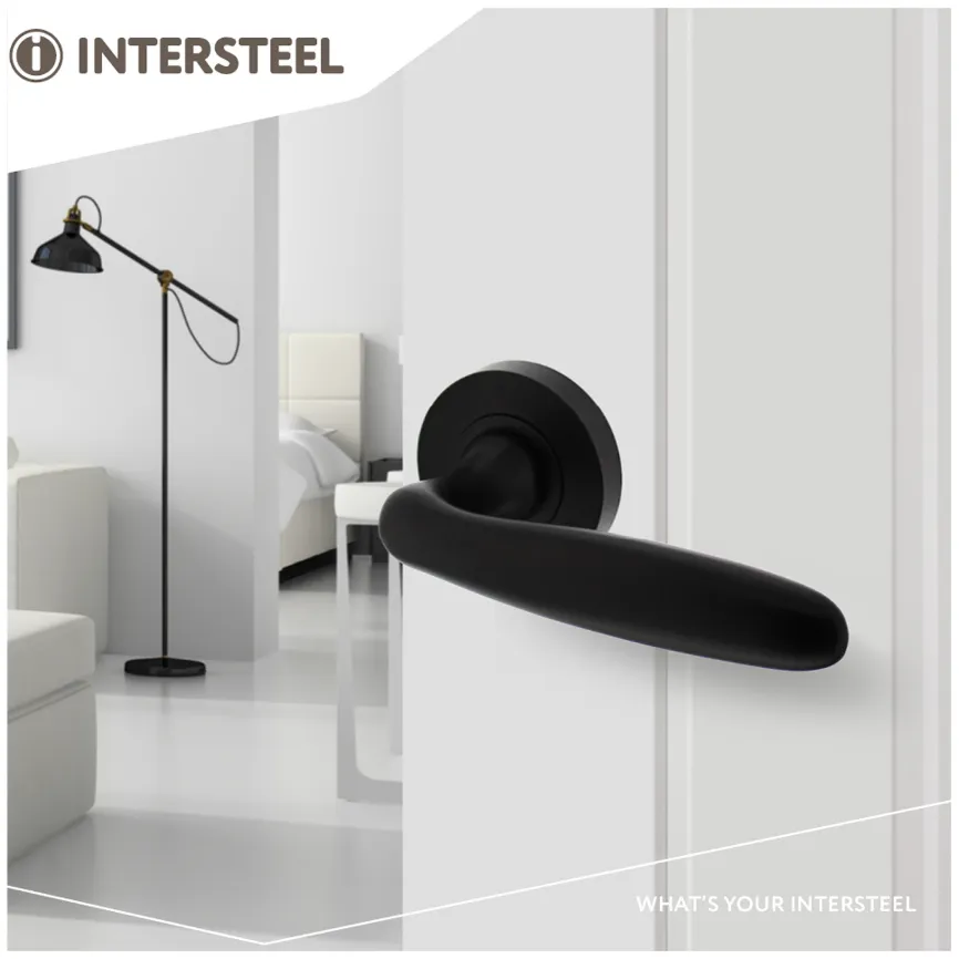 Intersteel Enkele deurkruk links Bjorn op ronde rozet 53x8mm met nokken mat zwart